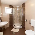 Apartment Nada *
