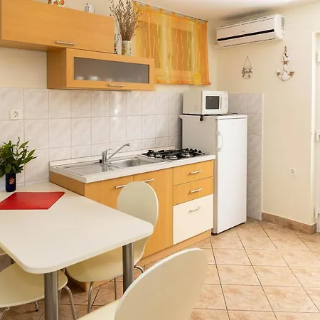 Nada Apartment *