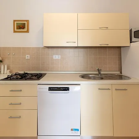 Nada Apartment *
