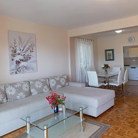Apartament Nada Selce