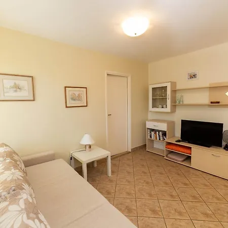 Apartment Nada *