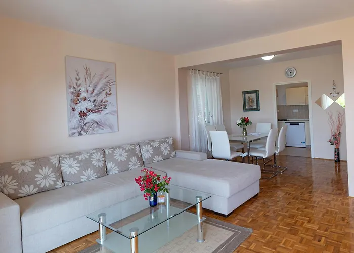 Apartamento Nada Selce