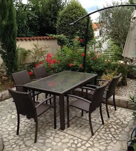 Apartamento Nada Selce